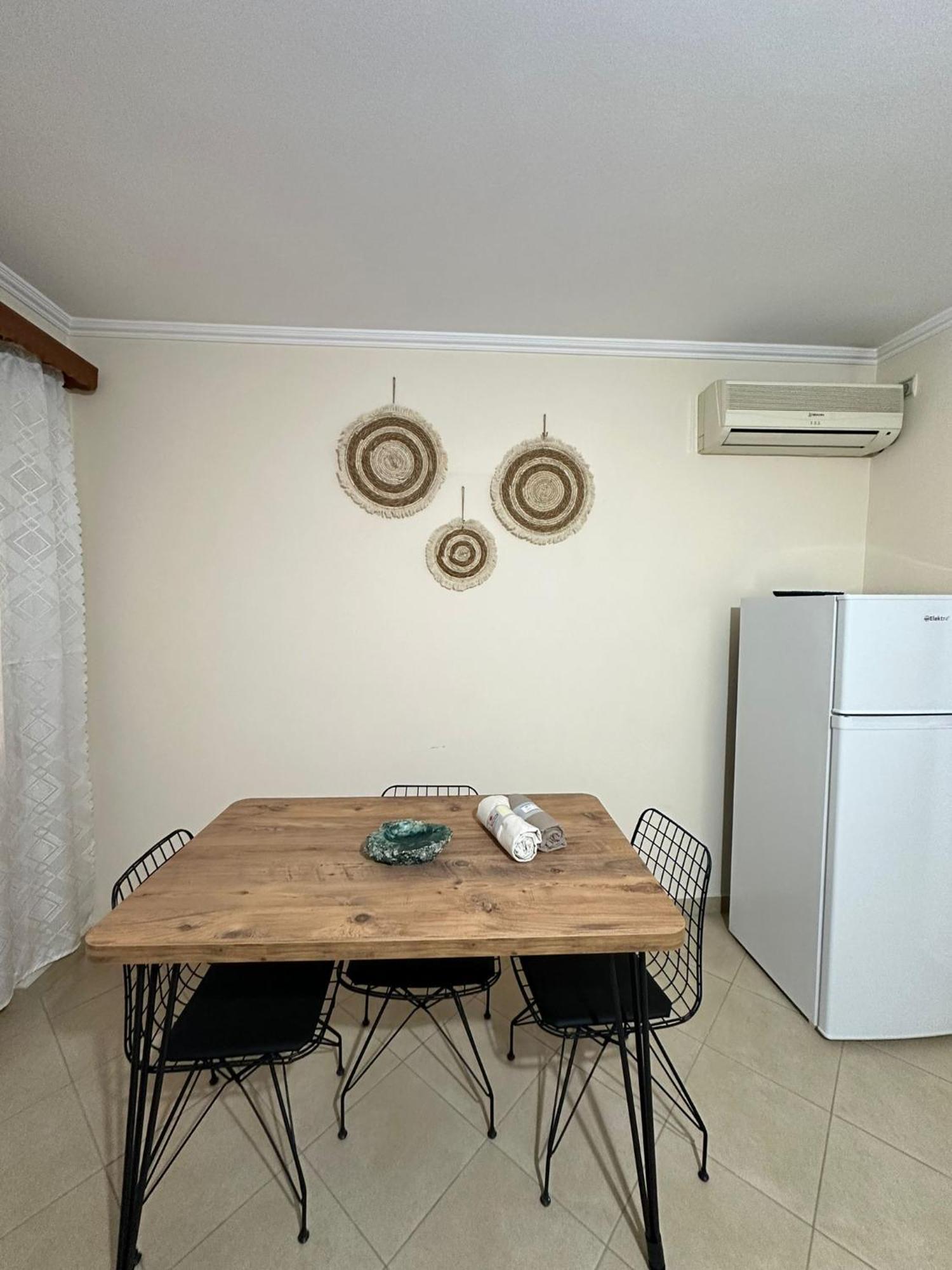 Ferienwohnung Boho Coastal Retreat Sarandë Exterior foto